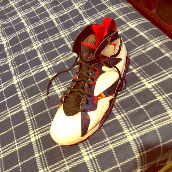 Athletic_Shoes